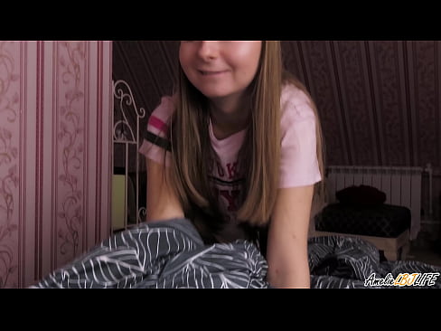 ❤️ Blondinka globoko sesa svojega prijatelja in dobi spermo v usta ️ Anal video pri nas